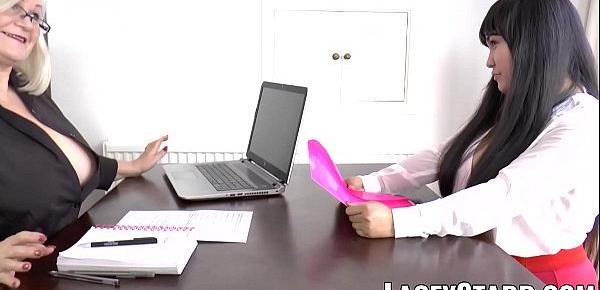  LACEYSTARR - Business GILF tongue examines young pussy
